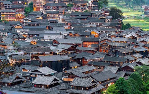 得荣6种常见的外墙仿石漆施工工艺！